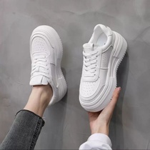 Thick bottom small white shoes woman 100 lap 2024 spring bursting with small feet pine cake shoes heightening students sports board shoes women casual