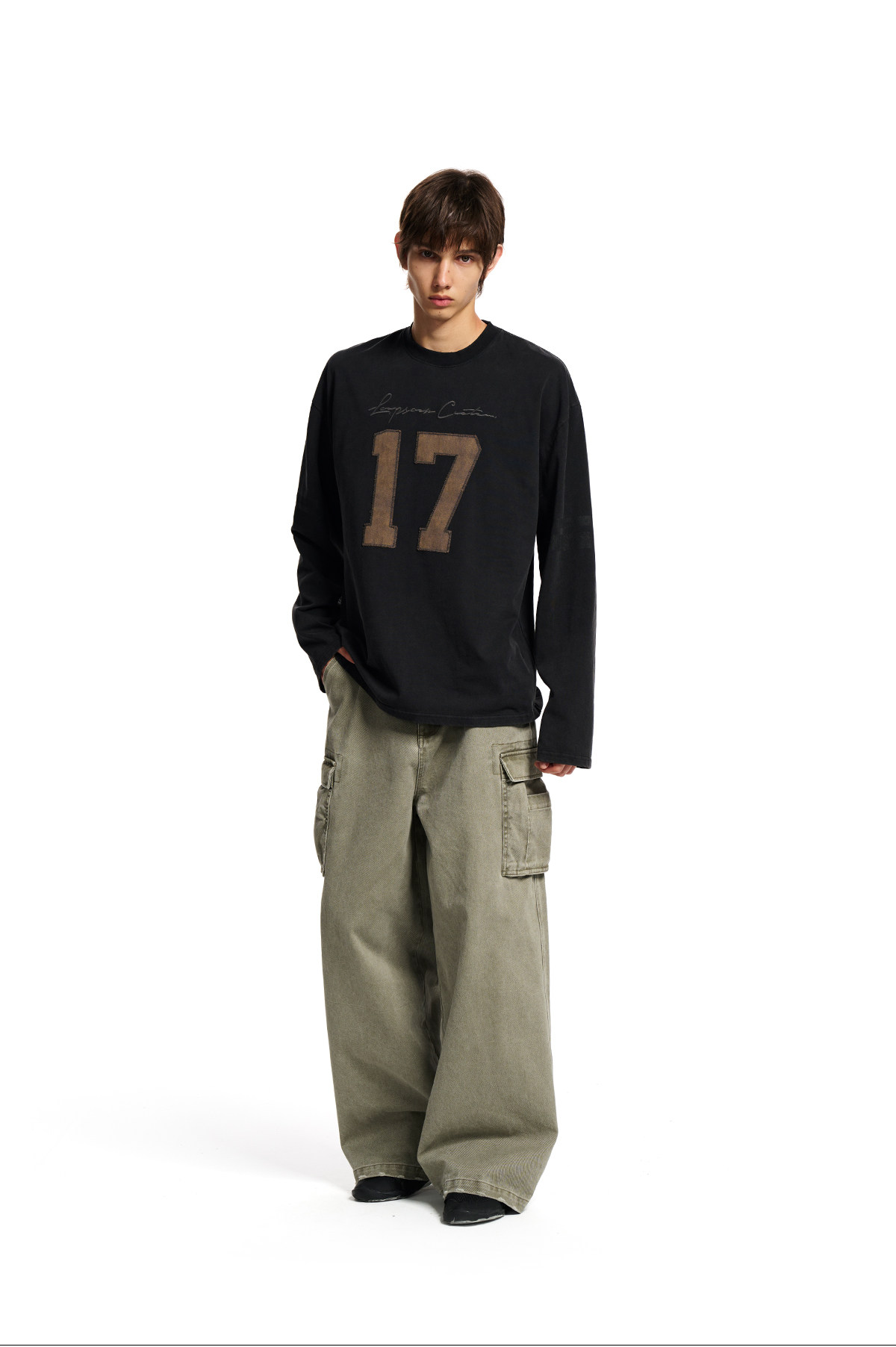 Loopsoon Number Patch Loose Long-Sleeve Tee