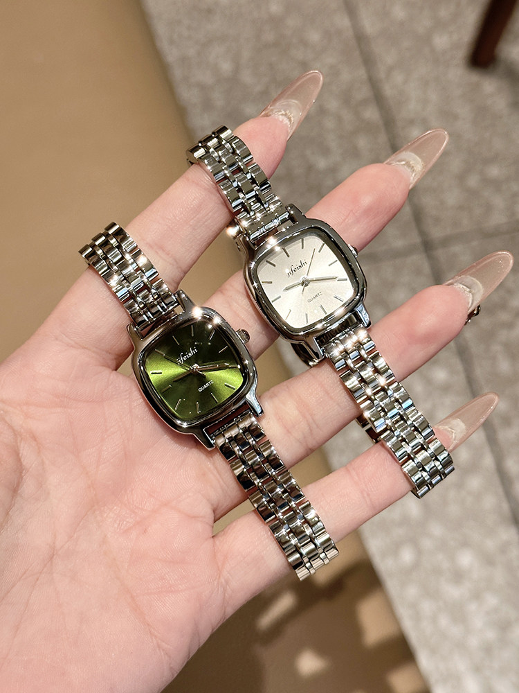 [New Year's Gift] Ji Feishi Small Square Sugar Watch for Women, Light Luxury Steel Band Small Dial Wristwatch Gift Box for Girlfriend
