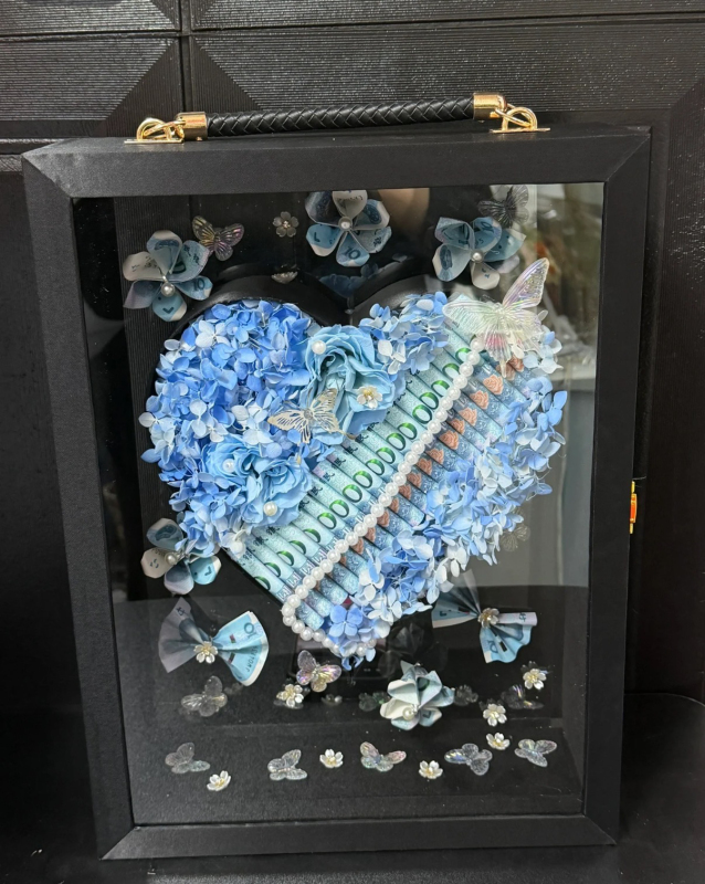 Heart-Shaped Valentine's Day Gift Box, High-End Birthday Gift, Money Gift, Qixi Proposal, Acrylic 520 Flower Box, Love Gift