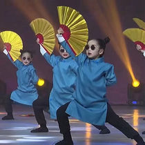 Les vêtements comiques pour enfants disent que lhomme du livre a le même style que le 54 National Long-shirt masculin et la performance maternelle des enfants