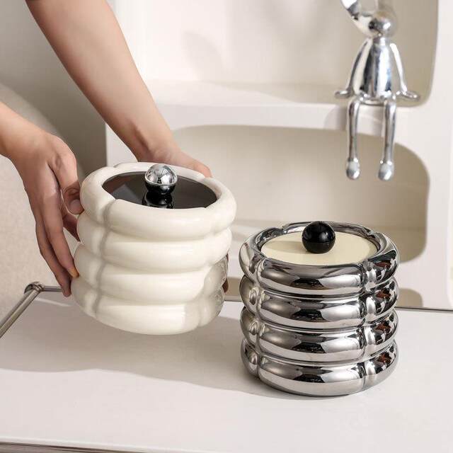 High-Quality Desktop Trash Can for Living Room Coffee Table, Office, Bedside, Desk, Sanitary Bin with Lid, Cute Small Size for Bedroom