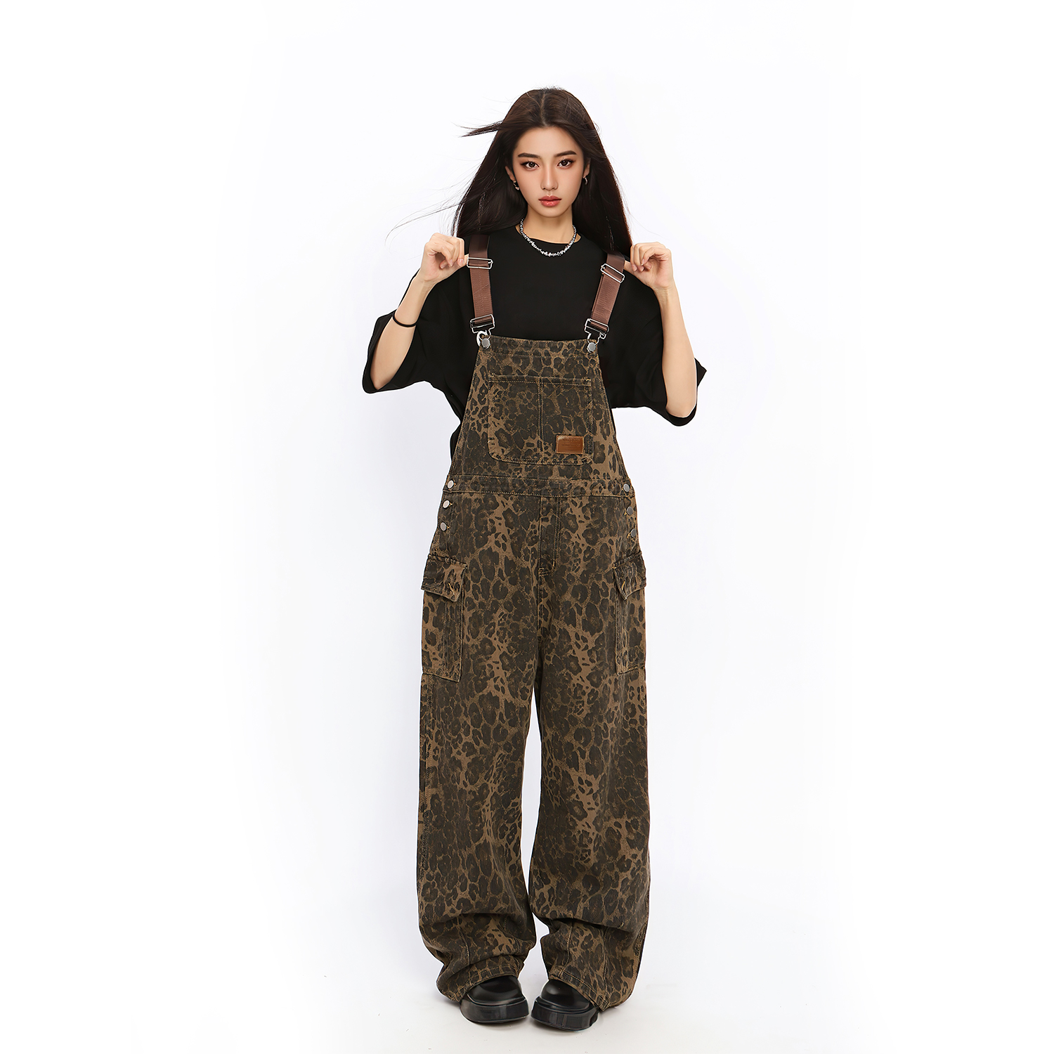 agoh アメリカンレトロストリートヒョウ柄マルチポケットオーバーオール、男女兼用、ゆったり多用途ワイドレッグワークウェアデニムパンツ
