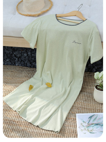 Cat-Themed Nightgown with Chest Pads for Women, Ice Silk Cool Summer Short-Sleeve Dress, Thin Style, Can Be Worn Outside, Sleepwear, Loungewear