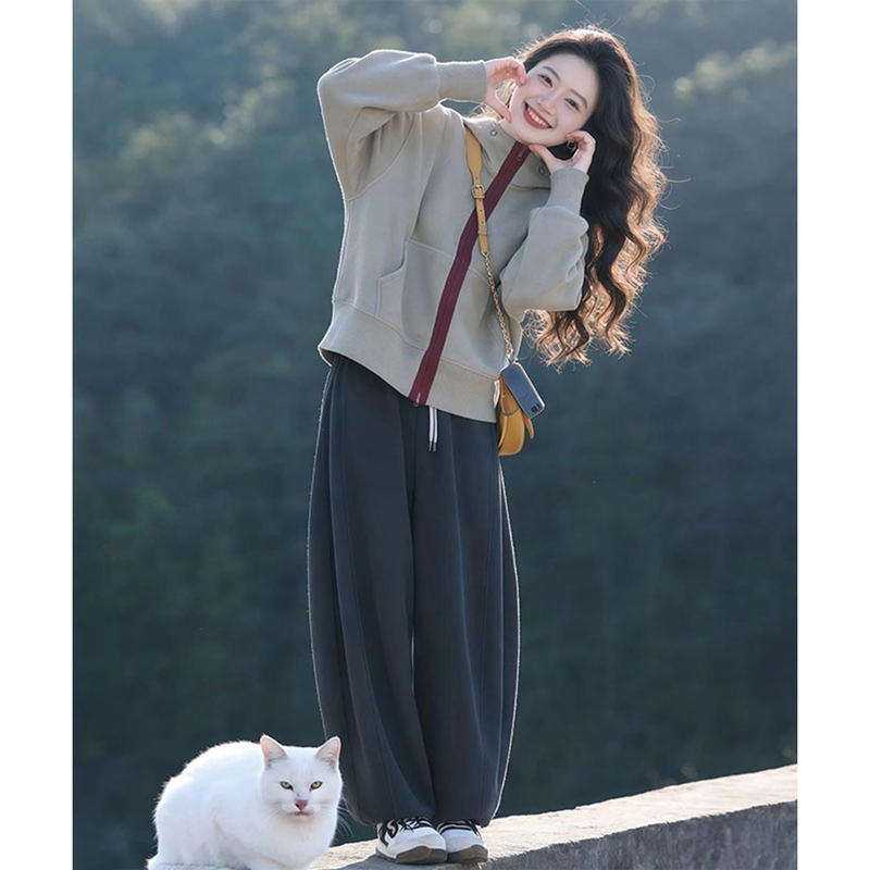 Lazy Style Sports Suit for Women, Autumn and Winter, Loose Korean Style Sweatshirt and Sweatpants, Fashionable Casual Two-Piece Running Outfit