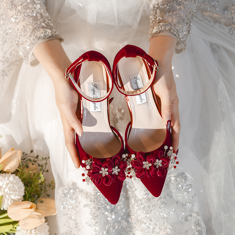 Floral Chunky High-Heeled Shoes for Women, Wedding Shoes with Pointed Toe, High-End Style, Red Xiuhe New Chinese Style Floral Chunky High-Heeled Shoes for Women, Wedding Shoes with Pointed Toe, High-End Style, Red Xiuhe New Chinese Style