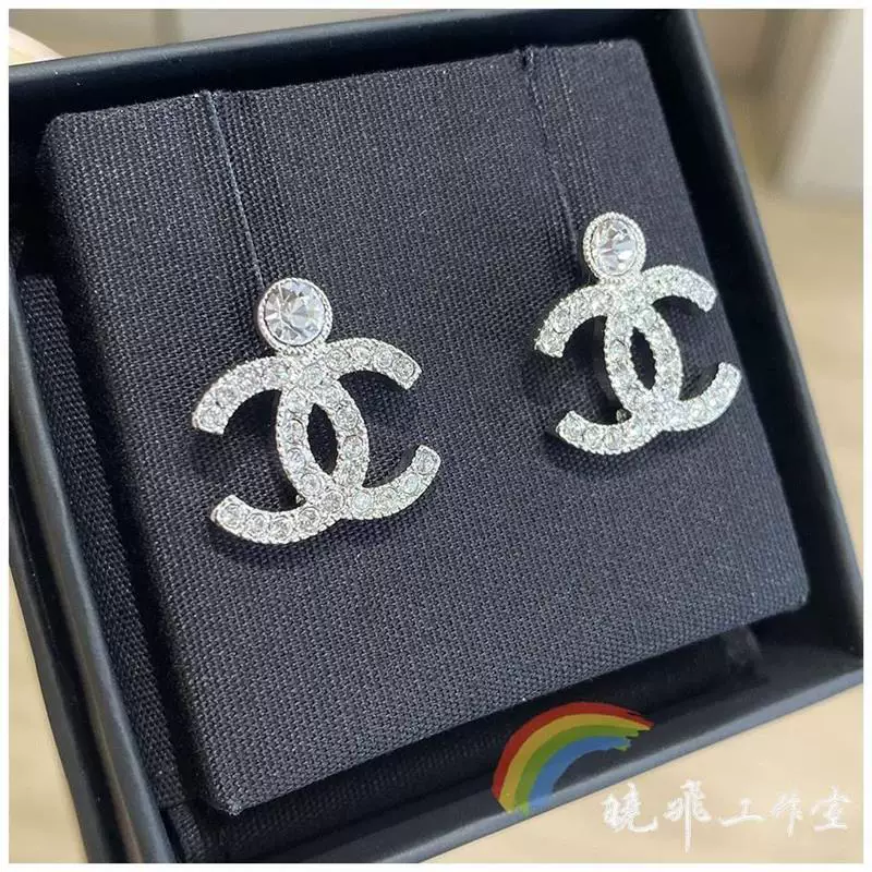 Сережки Chanel, клипсы для ушей, 23 карат, инкрустация алмазами