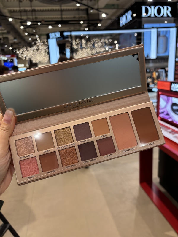 70% off Anastasia/Abh Primrose Cherry Blossom Eyeshadow Face Makeup Palette 12 Colors Shipped from Moscow
