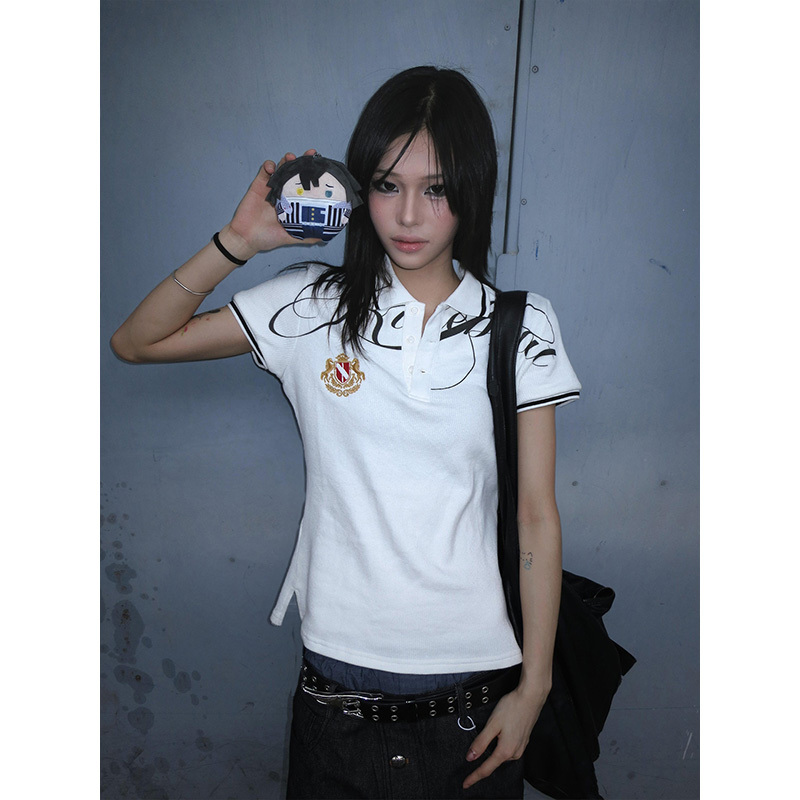 American-Style Straight-Shoulder Polo Collar Short-Sleeve Women's Summer T-Shirt with Embroidered Logo, Street Style Slim-Fit Top Y2K