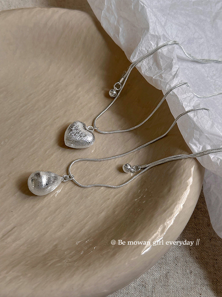 Silver Brushed Heart Long Necklace for Women, Autumn and Winter Korean Style, ins Style, High-End, Simple and Versatile Clavicle Chain Accessory