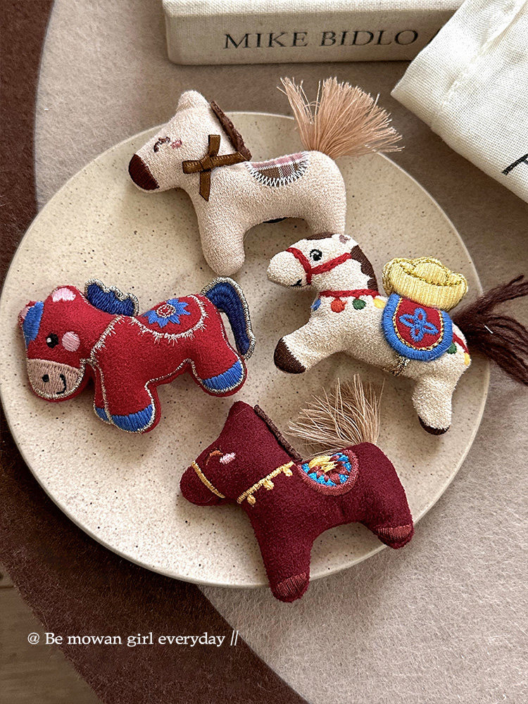 Year of the Horse Limited Edition ~ Zodiac Year Fabric Pony Brooch for Women, Unique Design Sweater Decoration Pin, Brooch Accessory