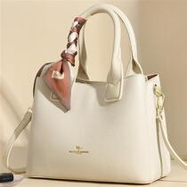 2024 New Womens Mom Bag Fashionable and Versatile Handbag Fashionable and Simple Crossbody Shoulder Bag Large Capacity Womens Bag