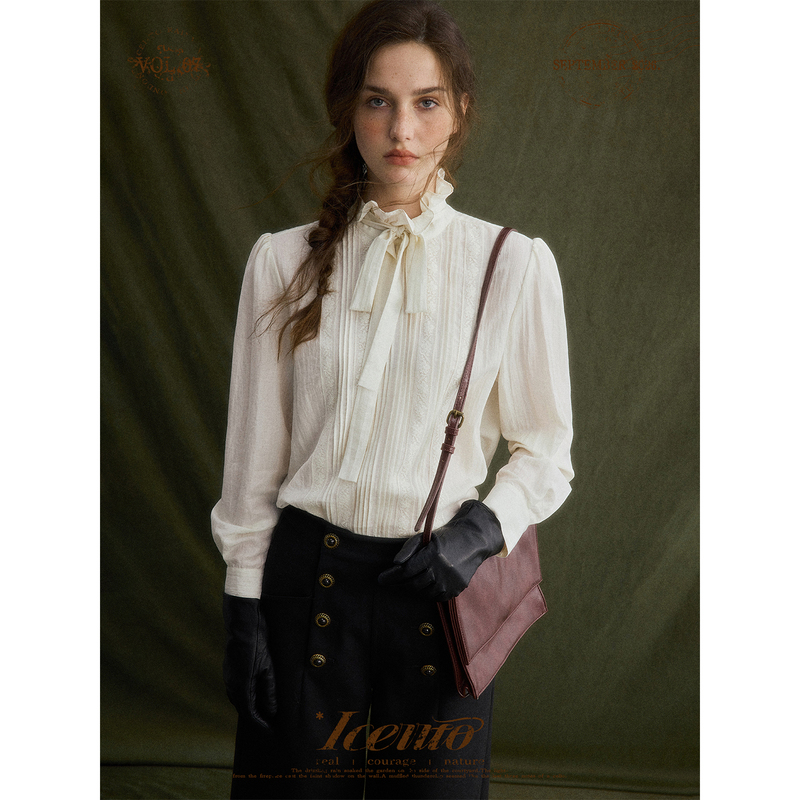 Iceiito*Cat among the Pigeon Flock* White Tuck Pleat Handmade Lace Trim French Court Style Lace-Up Shirt for Women Iceiito*Cat among the Pigeon Flock* White Tuck Pleat Handmade Lace Trim French Court Style Lace-Up Shirt for Women