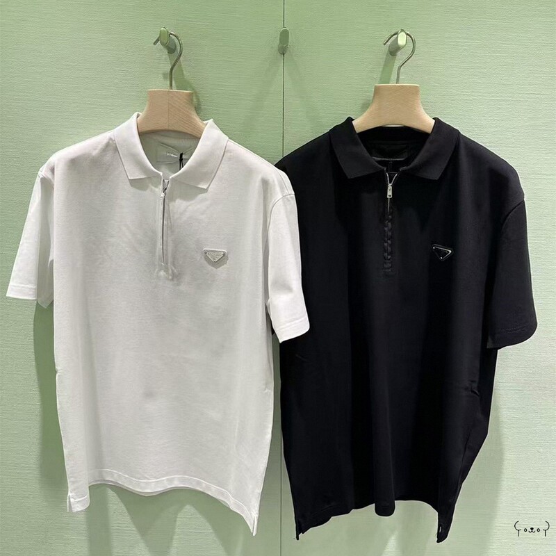 Prada/Prada New Classic Half-Zip Polo Shirt with Metal Logo on the Chest, Short-Sleeved Women's T-Shirt, Men's
