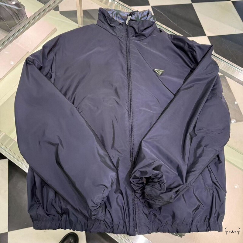 Prada/Prada New Classic Metal Inverted Triangle Logo Full Floral Print Reversible Jacket for Women and Men