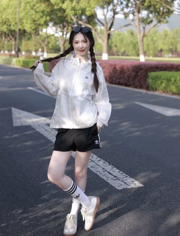 Adidas Originals Women's Sports Loose Hooded Thin Jacket Jd6382 Jd6381 Adidas Originals Women's Sports Loose Hooded Thin Jacket Jd6382 Jd6381