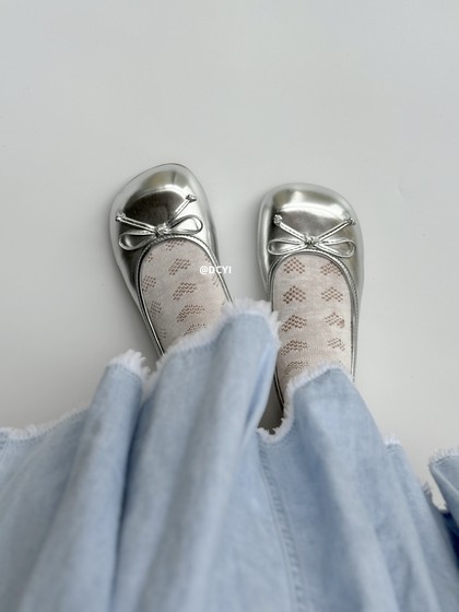 DCYI银色芭蕾风小皮鞋女百搭圆头玛丽珍平底可爱奶奶鞋蝴蝶结单鞋