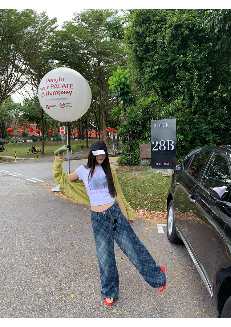 【星期八】Американские ретро клетчатые уличные джинсы с леопардовыми карманами 2026, новая модель широких универсальных повседневных джинсов