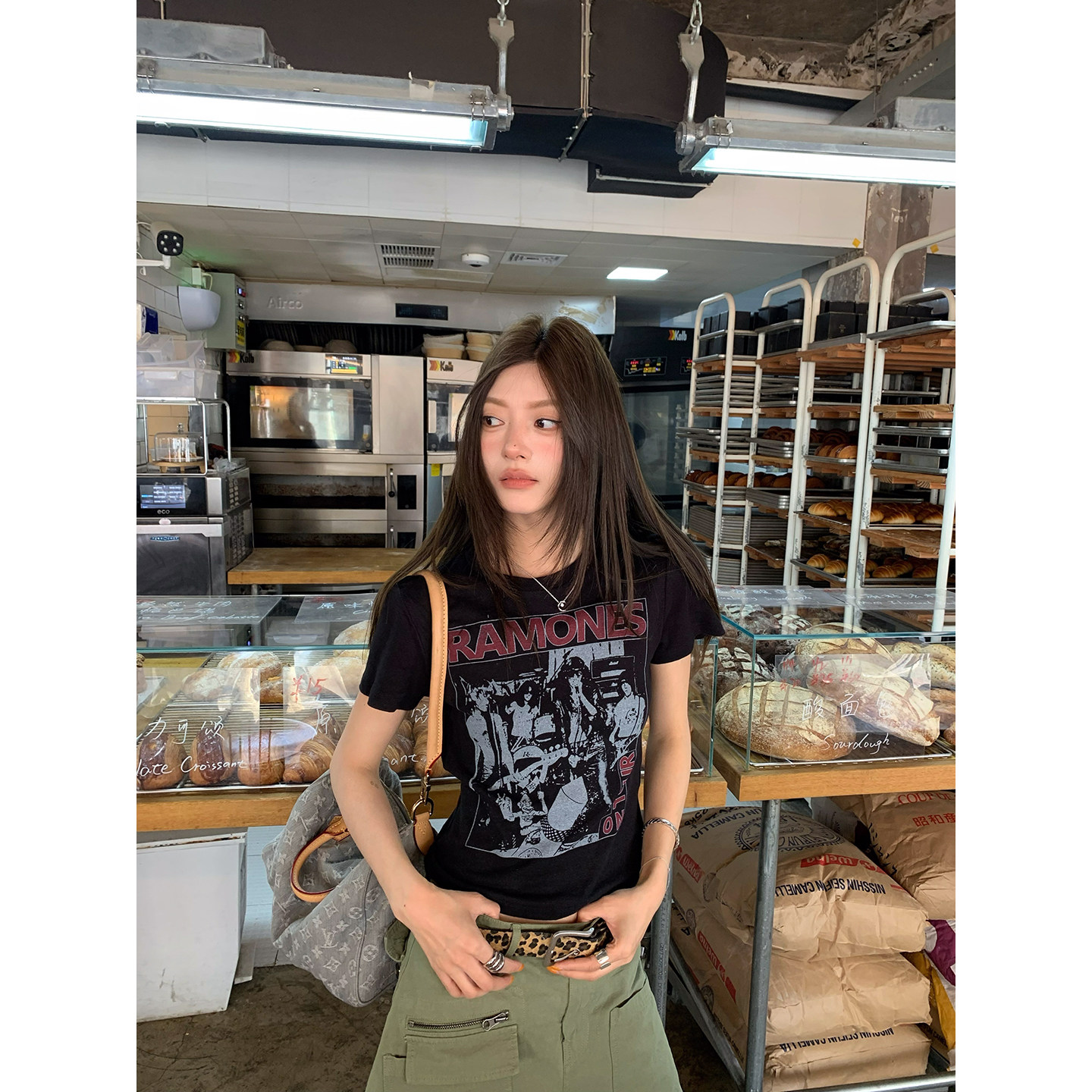 牙套大汪 【Ретро возвращение】 Американский ретро стиль рок контрастная печать прямые плечи приталенная футболка