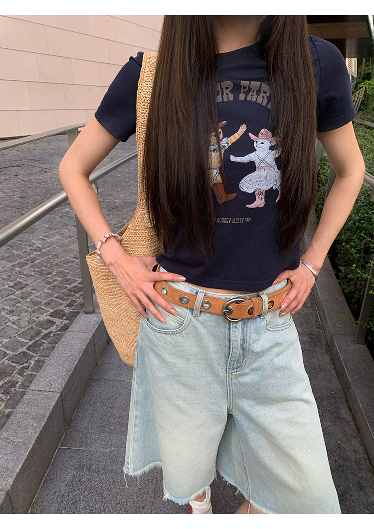 Супер милая новая модель 2026 приталенная футболка с принтом букв Dancing Kitten