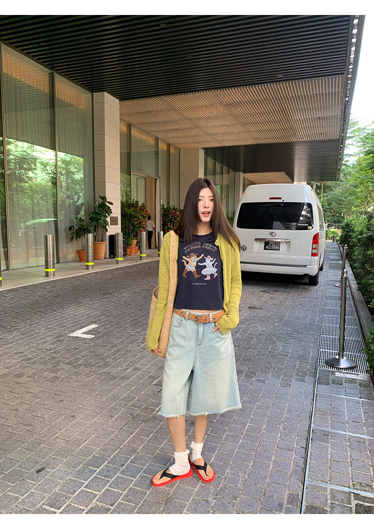 Супер милая новая модель 2026 приталенная футболка с принтом букв Dancing Kitten