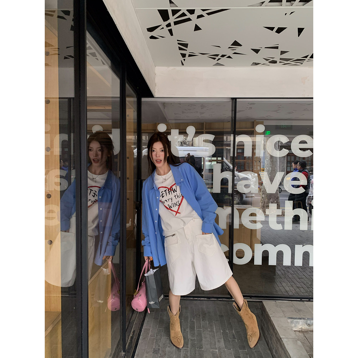 牙套大汪 【Сердечный ритм】 Свободная футболка с круглым вырезом и уникальным принтом в виде букв и сердечек