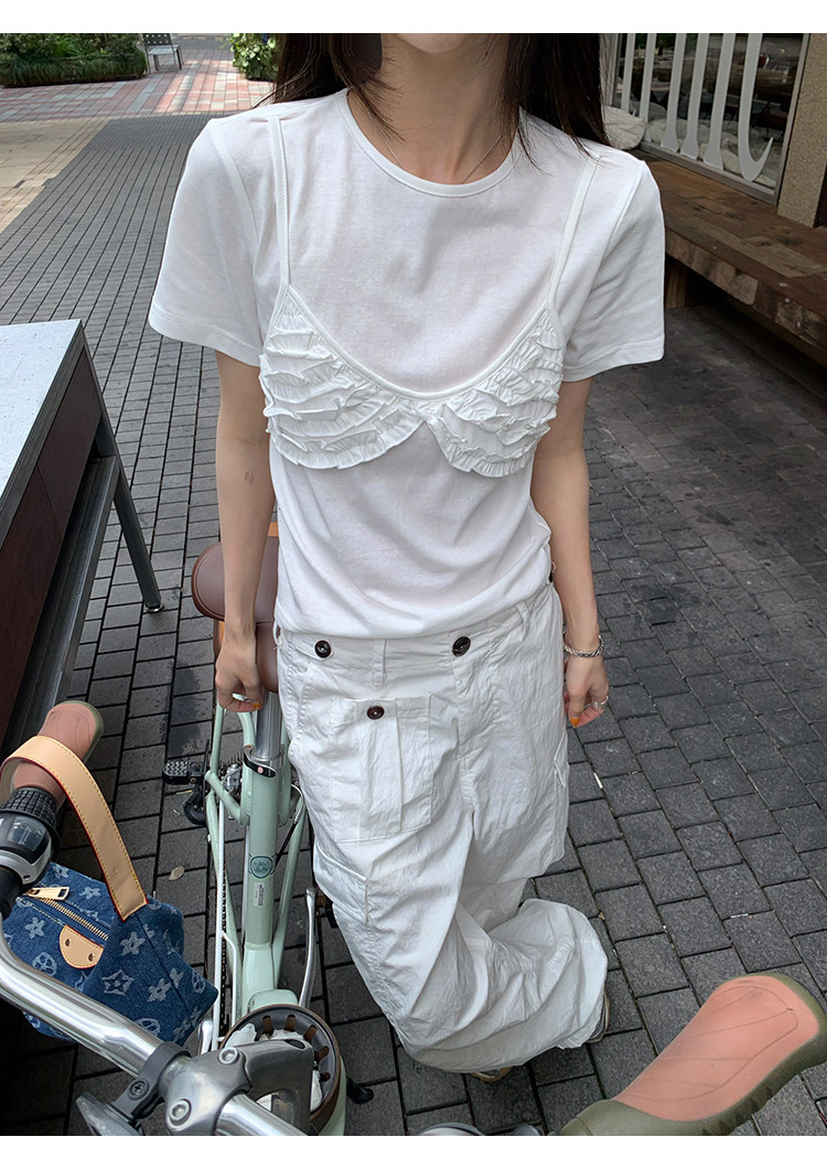 牙套大汪 Комплект из двух цветов: топ с рюшами и футболка с круглым вырезом