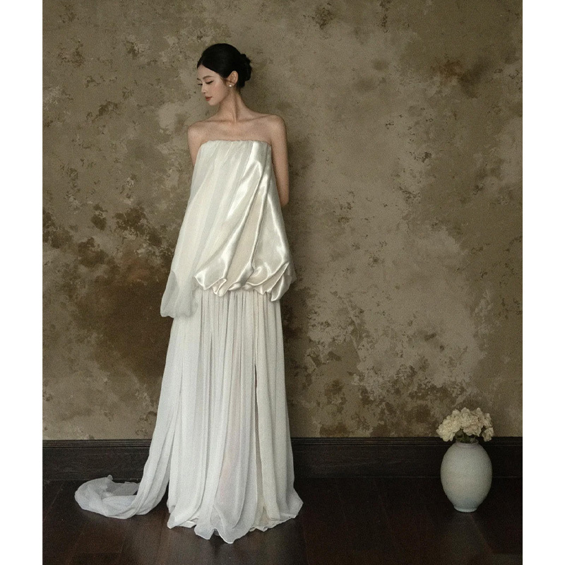 French-Style Strapless Light Wedding Dress, Bridal High-End Vintage Niche Satin Robe, Morning Gown, Elegant Engagement Dress French-Style Strapless Light Wedding Dress, Bridal High-End Vintage Niche Satin Robe, Morning Gown, Elegant Engagement Dress