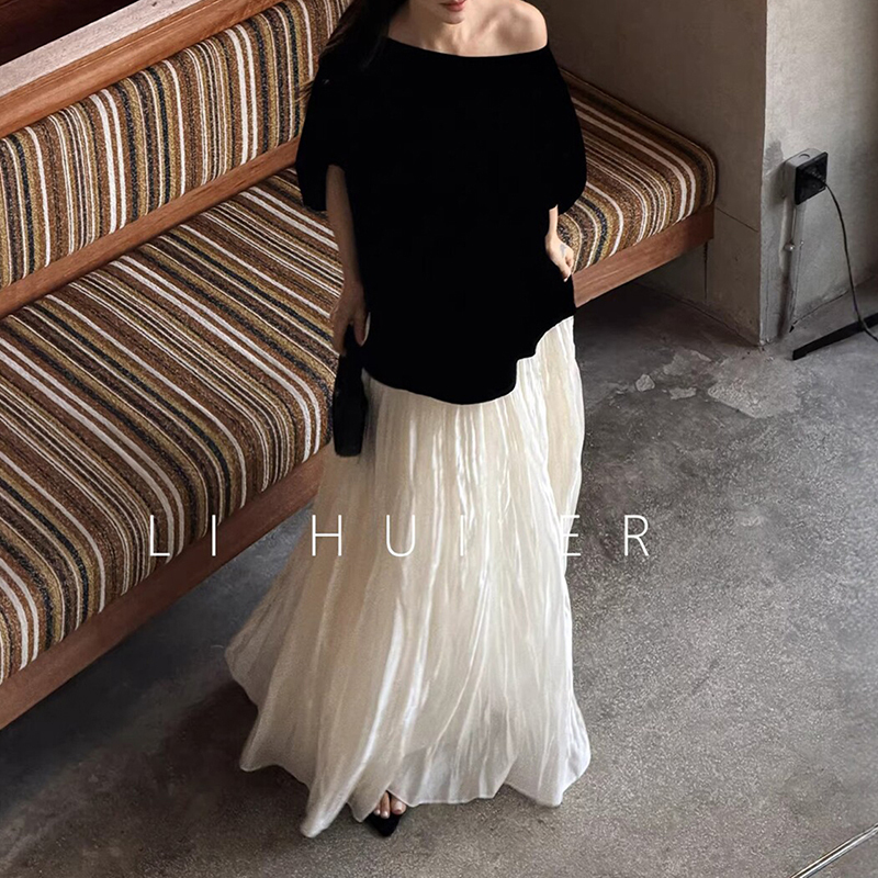 Black Iris Salt-Style Light Mature Design Blouse, Silk Velvet Top, Fluffy Fairy-Like Skirt, High-End Pleated Long Skirt