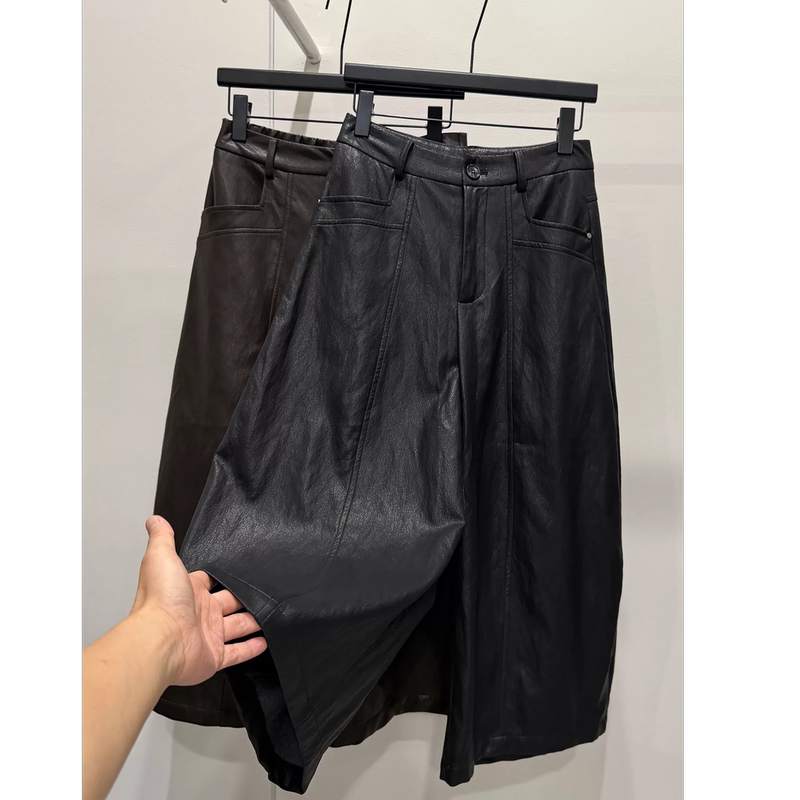 High-Waisted Pu Leather Wide-Leg Pants for Women, 2026 Autumn New Korean Style, Loose Fit, Slimming, Versatile, Drapey, Relaxed Feel, Cropped Pants