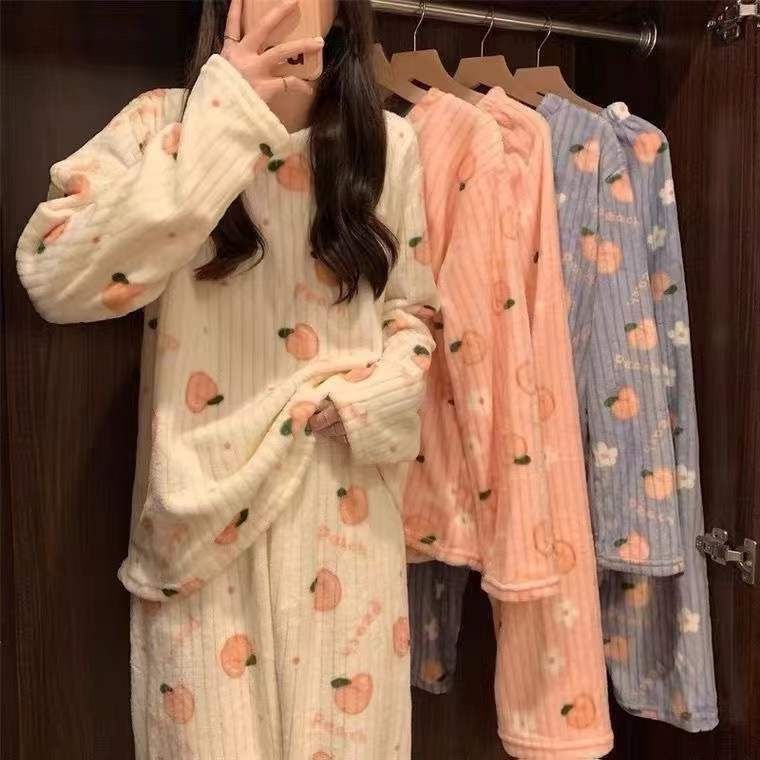 秋冬款小熊印花珊瑚绒睡衣套装女外穿宽松暖暖家居服长袖两件套