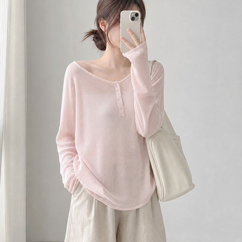 Knitted Sweater for Women, 2026 Summer, Pink, Round Neck, Long Sleeves, Soft and Loose, Thin Style, Sweet and Cute Outerwear