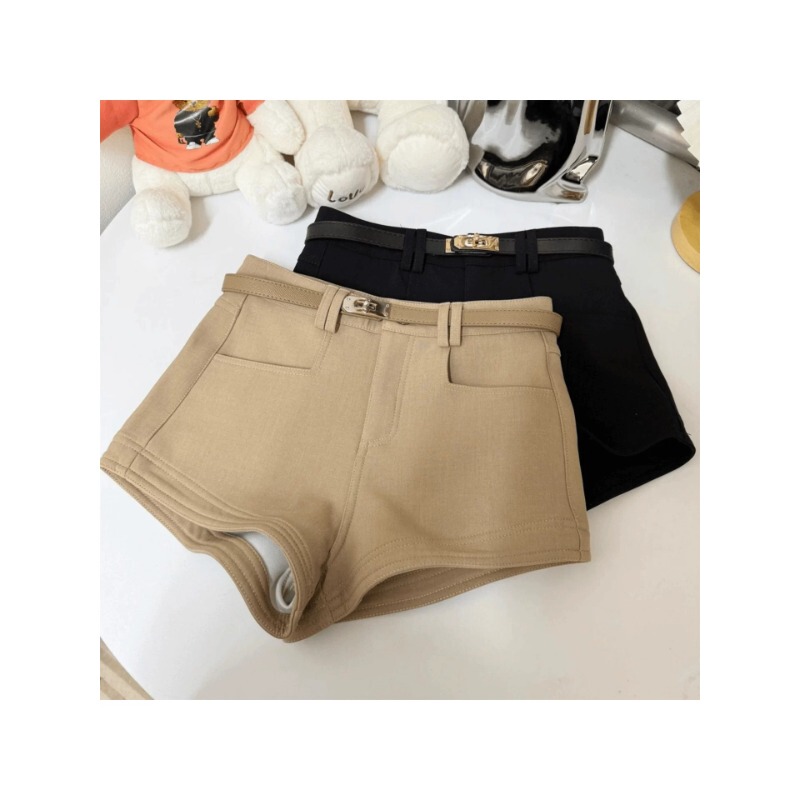 Thickened High-Waisted Casual Shorts for Women, Autumn Slim-Fit Shorts, Hot Pants, Boot Shorts, Wide-Leg Pants Thickened High-Waisted Casual Shorts for Women, Autumn Slim-Fit Shorts, Hot Pants, Boot Shorts, Wide-Leg Pants
