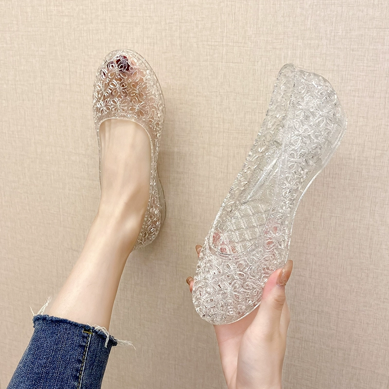 Non-Slip Crystal Sandals for Women, Suitable for Outdoor Wear, Fairy-Style, Closed-Toe, Flat-Heeled, Hollow-Out Clogs for Middle-Aged and Elderly Women
