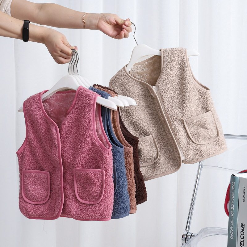 Spring, Autumn and Winter New Children's Lamb Wool Vest, Baby Boys and Girls Warm Outerwear, Class a Fleece-Lined