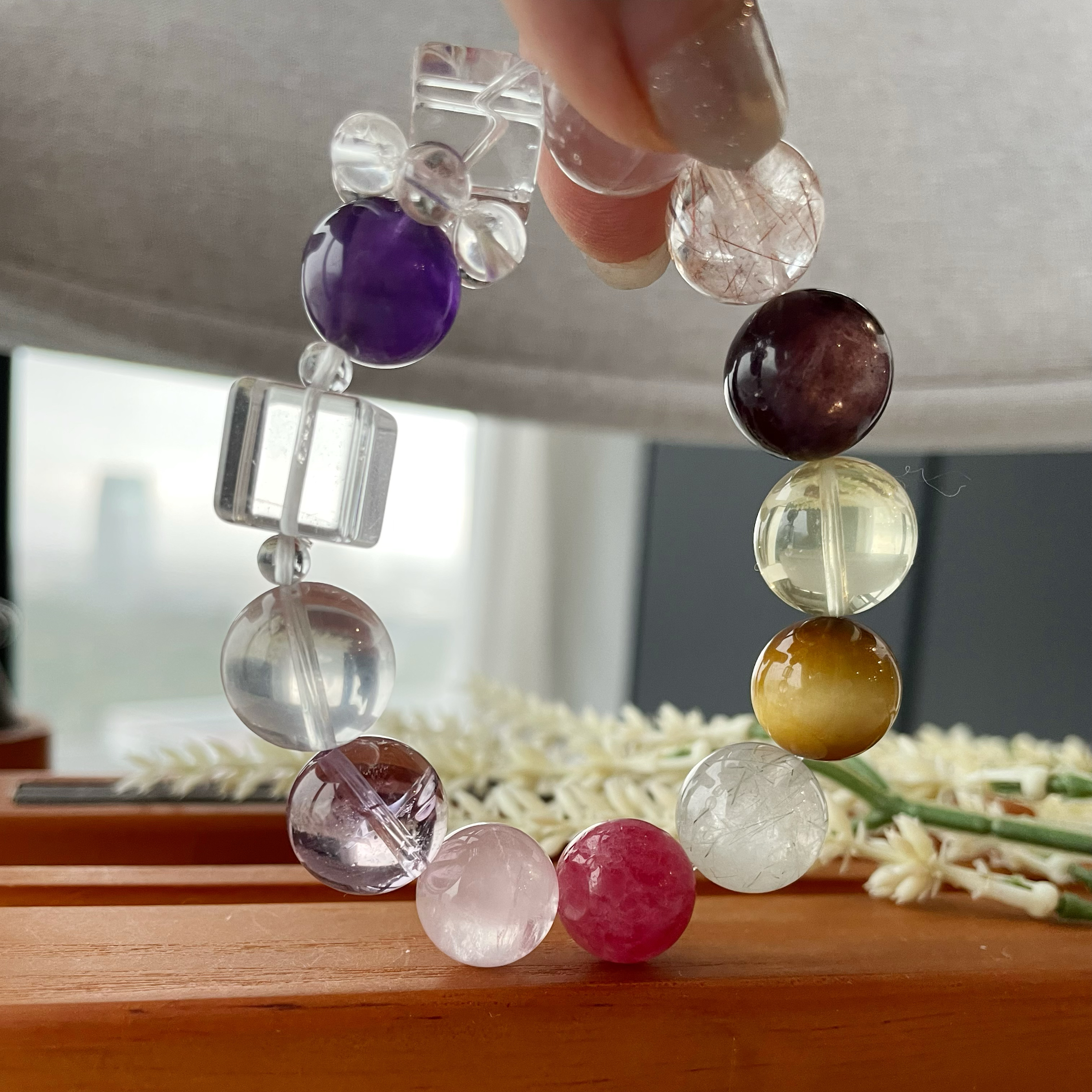 【レインボーキャンディ】高品質品 限定品！天然水晶ブレスレット 家族写真 赤髪水晶 紫リチウム雲母 黒紫