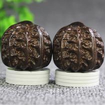 Agarwood hand playing walnut fitness handball massage health care golfer dribbling hand spinning ball practice playing old man holding the ball