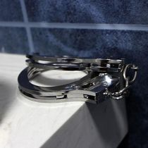 Handcuffs bracelets toy handcuffs real metal prisoner chicken game thickened handcuffs police model pretending to be a family