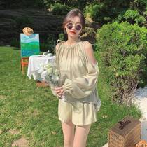 2024 summer new sexy off-shoulder Tencel shirt and shorts two-piece holiday French niche lightweight suit for women