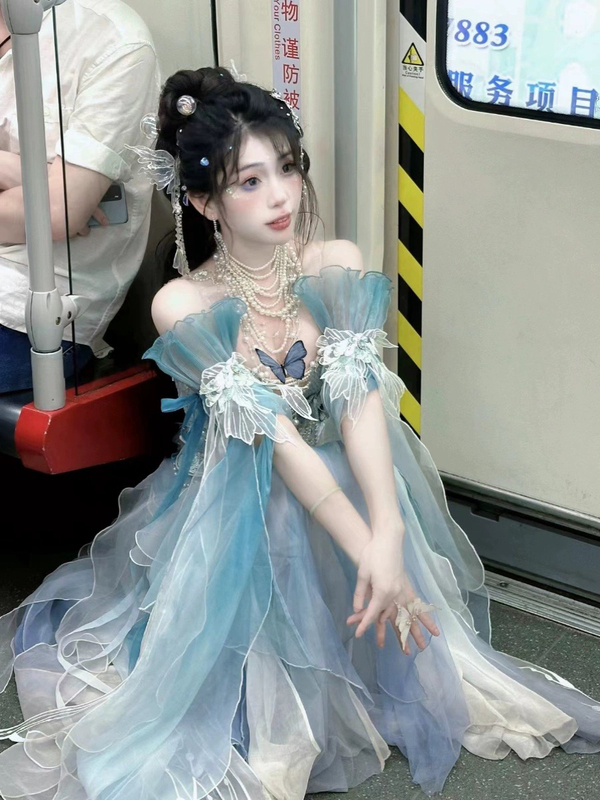 Qiqiren Fish Exotic Series Mermaid Princess Gradient Print Embroidery Chest-Length Super Fairy Hanfu Heavy Craft Hot-Selling Item Ready to Ship Qiqiren Fish Exotic Series Mermaid Princess Gradient Print Embroidery Chest-Length Super Fairy Hanfu Heavy Craft Hot-Selling Item Ready to Ship