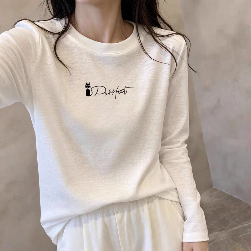 White Round-Neck Early Autumn 2026 New Long-Sleeve T-Shirt for Women, Loose Fit, Slimming, Snowflake Cotton Print, Base Shirt Top, Trendy White Round-Neck Early Autumn 2026 New Long-Sleeve T-Shirt for Women, Loose Fit, Slimming, Snowflake Cotton Print, Base Shirt Top, Trendy