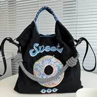 Черное мороженое среднее размер [с черными плечевыми ремнями]