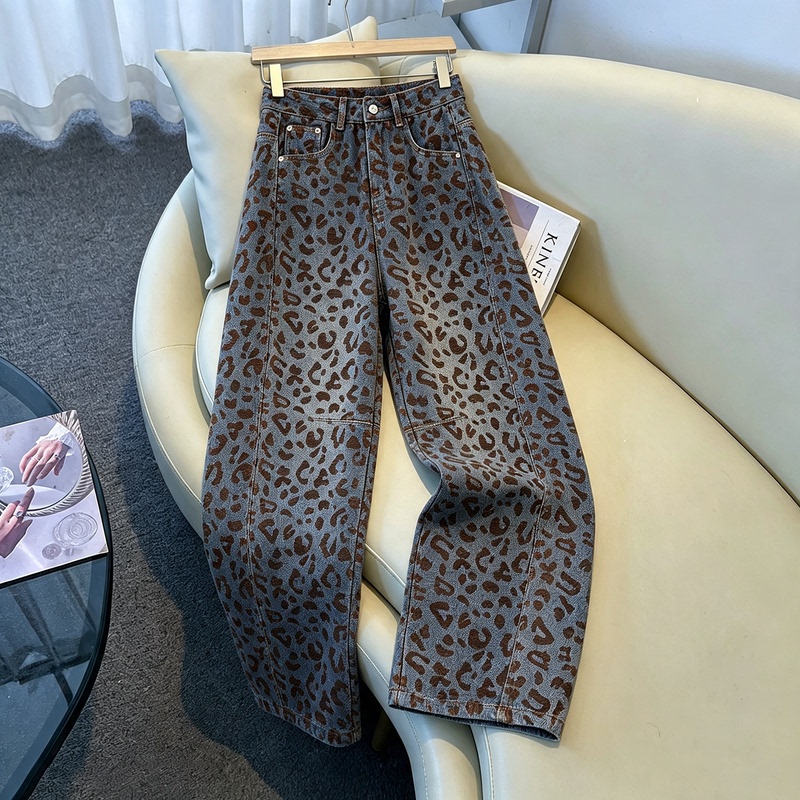 Retro Leopard Print Wide-Leg Jeans for Women, New Autum Style, High-Waisted, Slimming, Straight-Leg Pants, American-Style Loose Casual Pants Retro Leopard Print Wide-Leg Jeans for Women, New Autum Style, High-Waisted, Slimming, Straight-Leg Pants, American-Style Loose Casual Pants