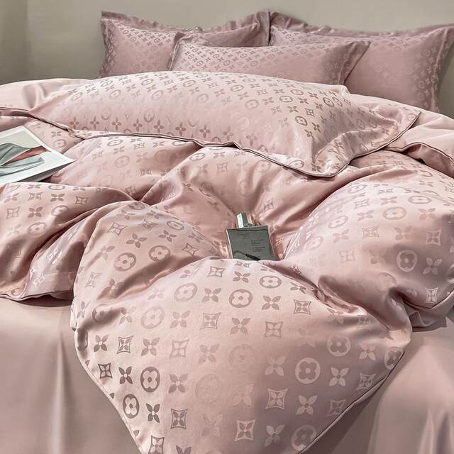 European style light luxury high-end quilt cover four-piece set summer washing silk naked sleeping silky silk bed sheets and bed cap