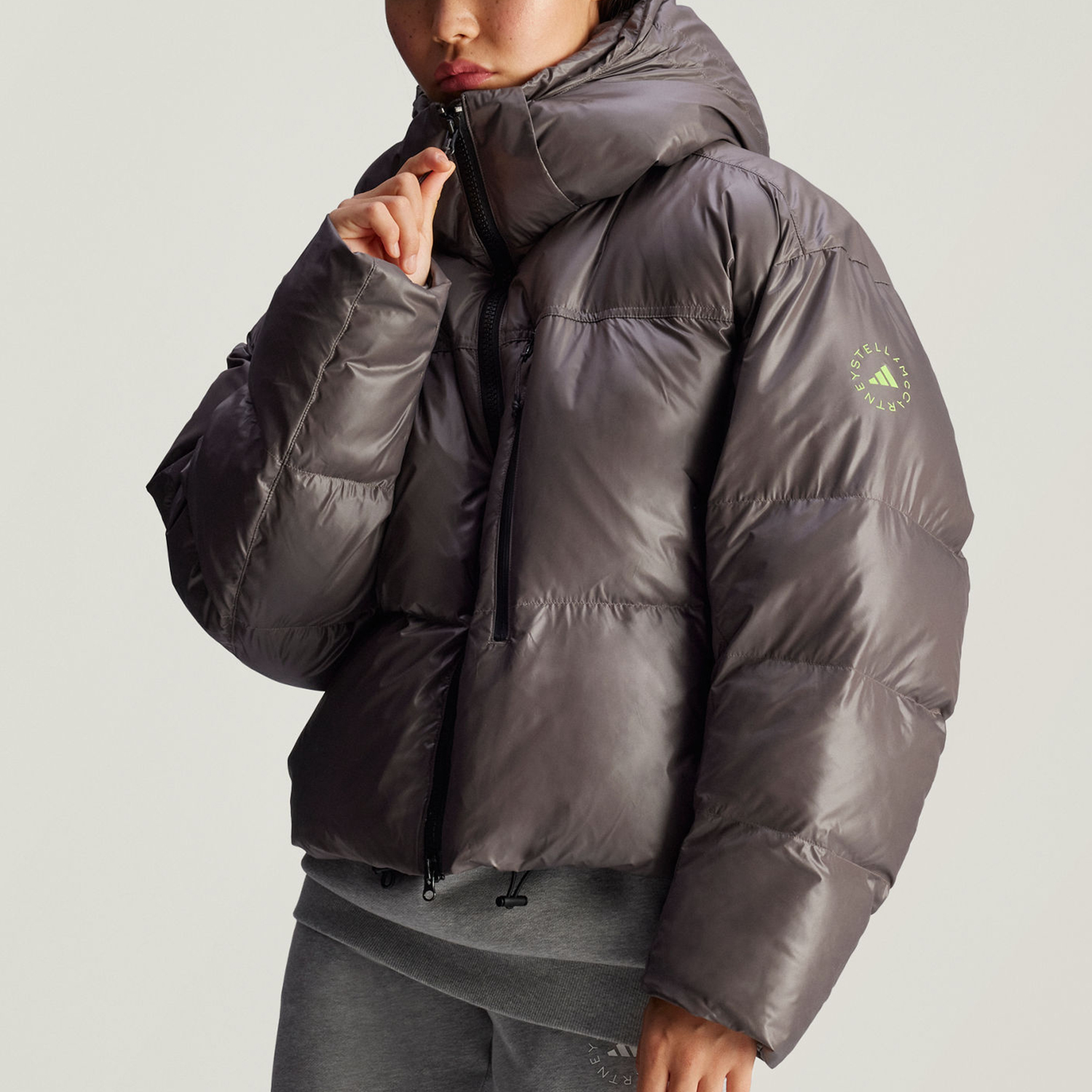 adidas三叶草☘️棉服男宽松翻毛领羊羔绒保暖仿皮夹克适合2025冬季『穿搭』吗?