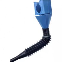 Oil pouring no-holds-free funnel refueling funnel car refueling square small funnel bayonet funnel funnel oil pouring artifact free