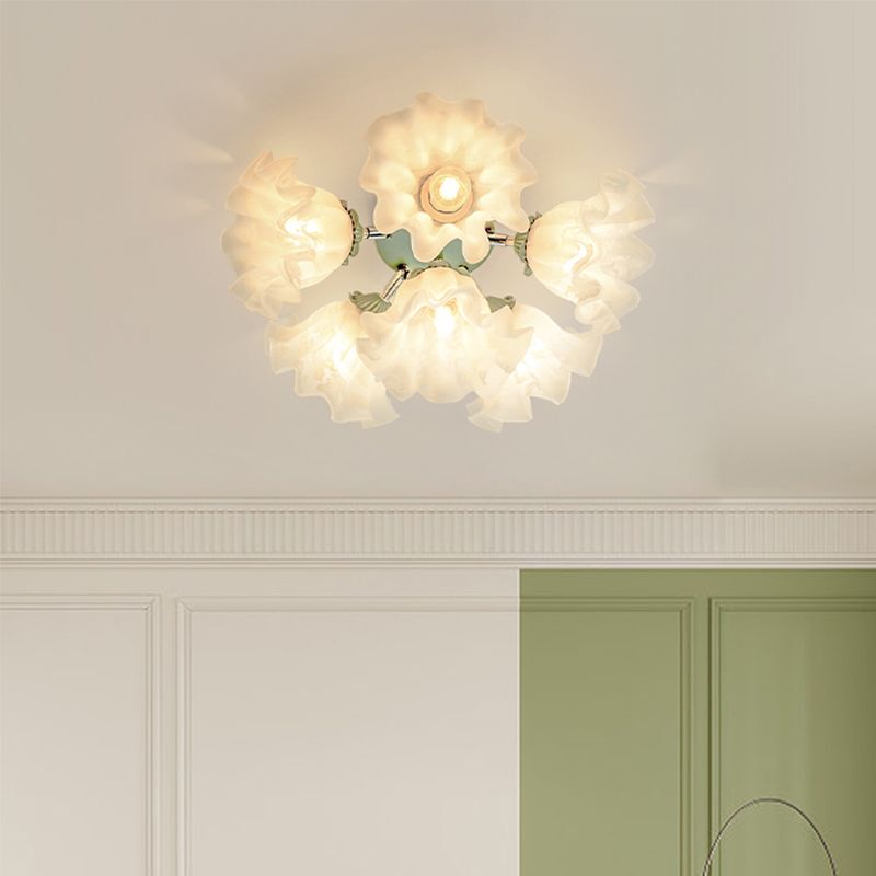 German New French-Style Pastoral Living Room Chandelier, Creative Internet-Famous Lily of the Valley Flower Lamp, American Country Retro Lighting for Dining Room