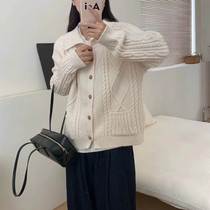 French retro twist knitted cardigan top for women autumn and winter new style loose lazy style high-end sweater jacket trendy