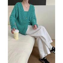 Fashionable V-neck high-end cardigan long-sleeved knitted sweater for women 2024 early autumn new age-reducing top two-piece set