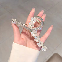 Grappling clip large spring and summer small fresh flower pearl hair clip womens back of the head shark clip with diamond hair catch elegant headwear